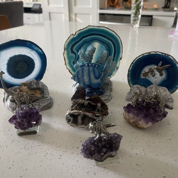 Collection of Seven Agate & Amethyst Figurines - Dinosaurs, Fish, Wolf - Picture 1 of 10